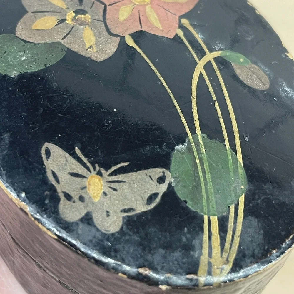 Vtg Trinket Box Paper Mache Hand Painted Lacquered Butterfly Floral‎ Oval Lid